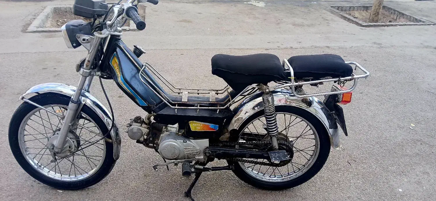 هندا ۷۰ مدل ۸۸|موتورسیکلت|مشهد, کارمندان دوم|دیوار