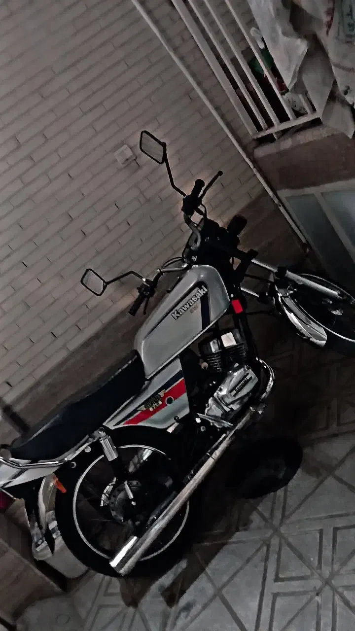کاوازکی ۷۴ شرایطی و قسطی|موتورسیکلت|یزد, |دیوار