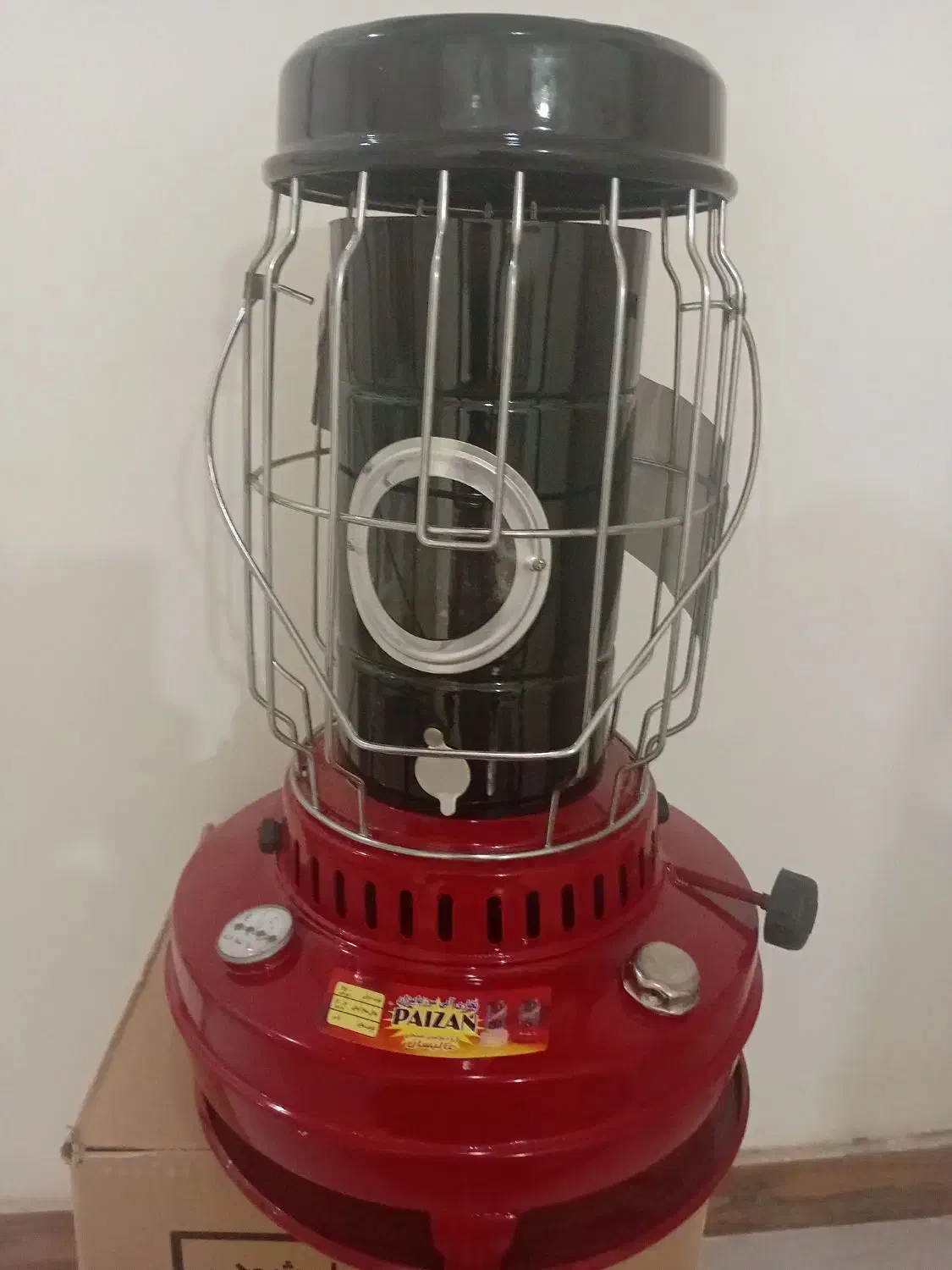 فروش بخاری نفتی نو وشیک همراه باکارتن|بخاری، هیتر، شومینه|الوند, |دیوار