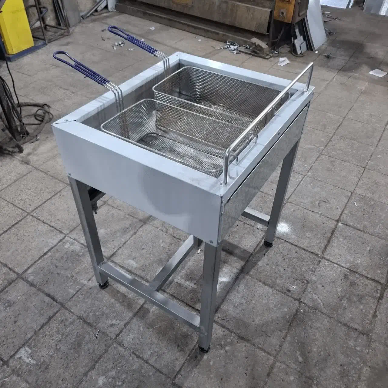 سرخ کن گازی|کافی‌شاپ و رستوران|تهران, باشگاه نفت|دیوار