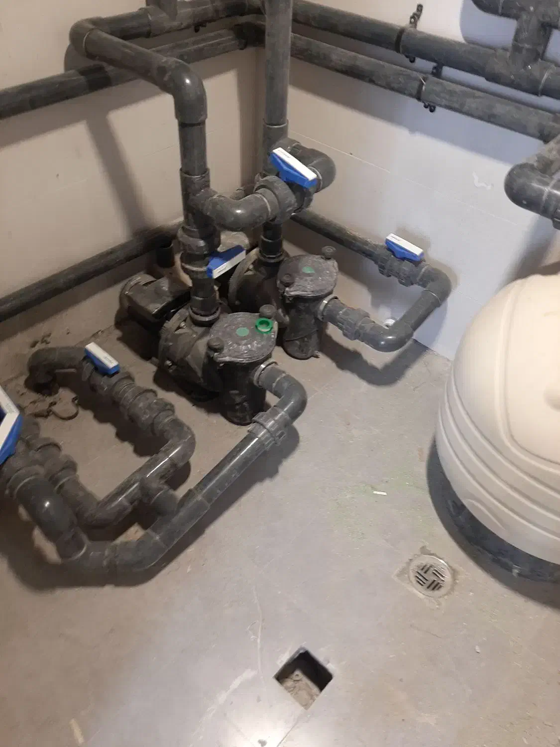 کارگر ساده دست به آچار جهت تعمیر و نگهداری تاسیسات|استخدام صنعتی، فنی، مهندسی|تهران, نیاوران|دیوار