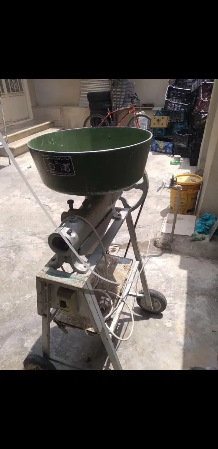 آبلیمو گیر|آبمیوه‌گیر و آب‌مرکبات‌گیر|گیلان غرب, |دیوار