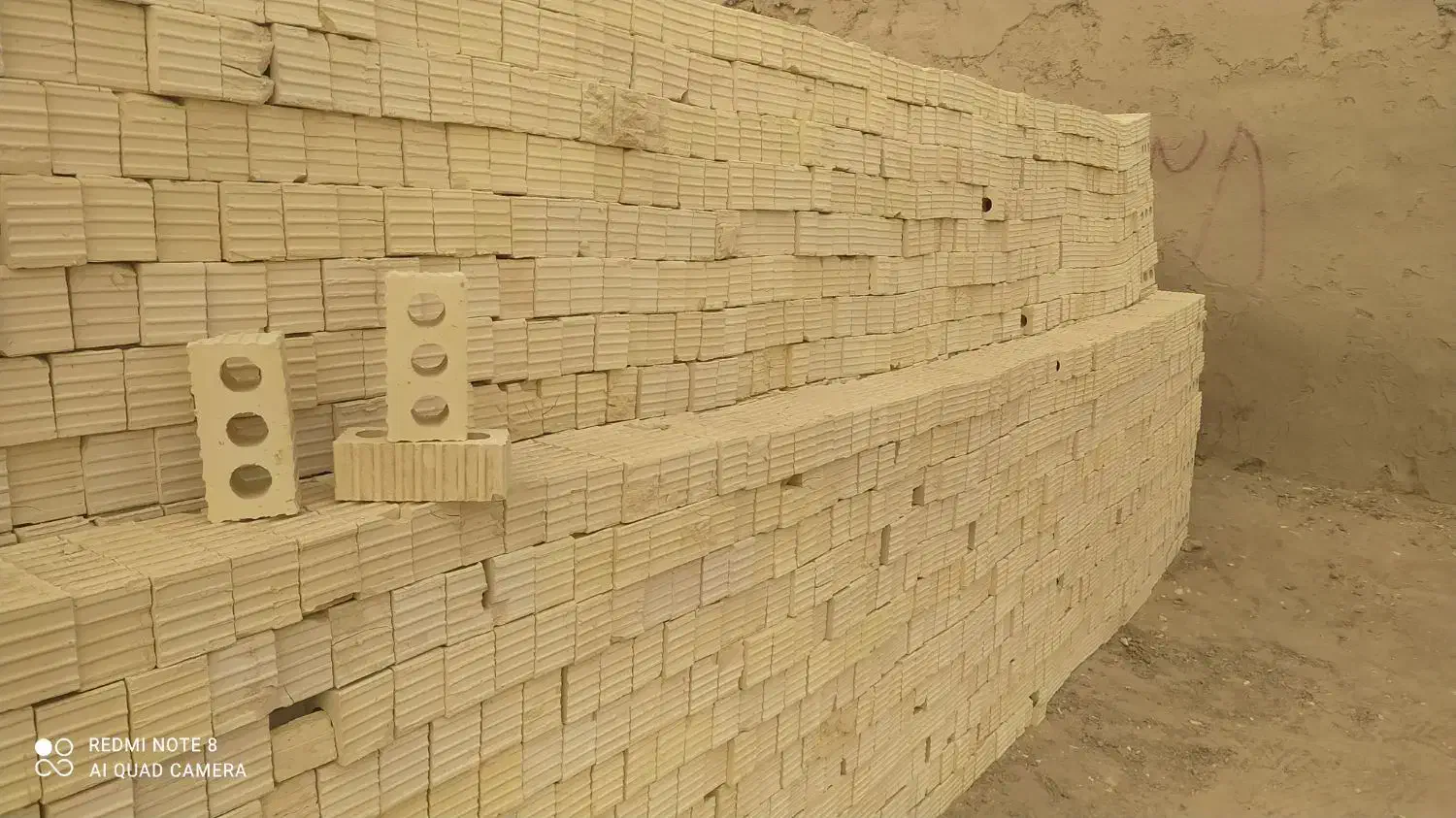 آجر سه گل زرد شیرازی ویژه و درجه 1|عمدهفروشی|اشکذر, |دیوار