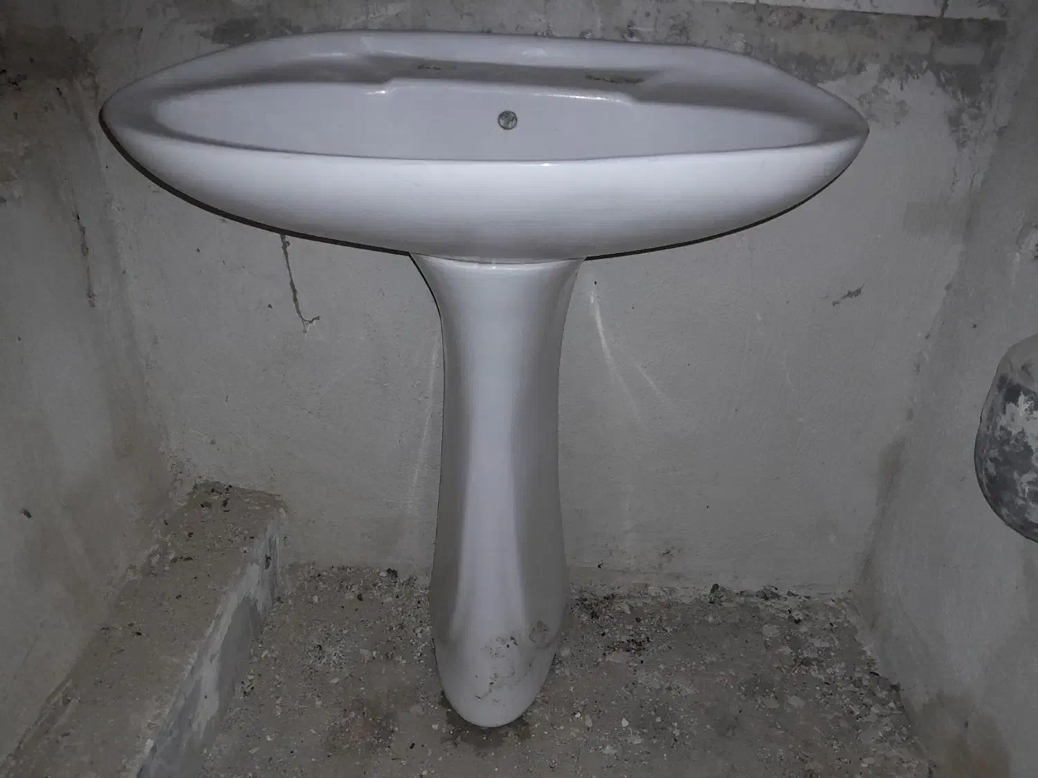 روشویی سالم|لوازم سرویس بهداشتی|تویسرکان, |دیوار