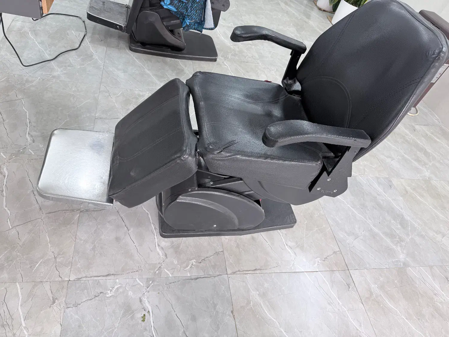 صندلی برقی ارایشگاه|آرایشگاه و سالنهای زیبایی|ورامین, خیر آباد|دیوار