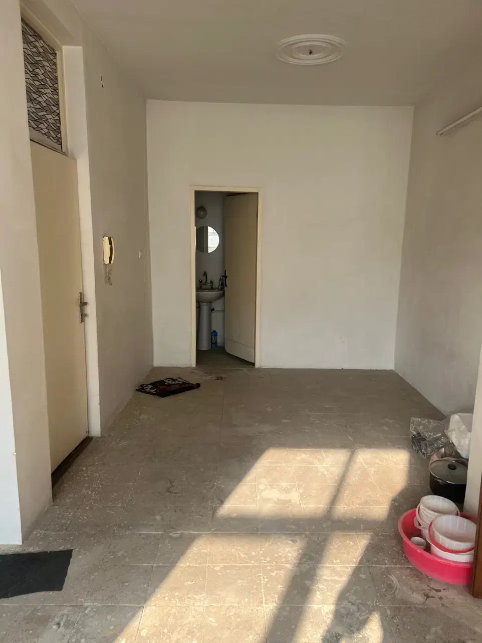 ۱۸۰ متر زیربنا ۳ طبقه ۶۰ متری بنی هاشم مستغلات