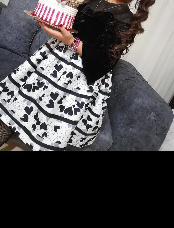 لباس مجلسی دخترانه مناسب ۸ تا ۱۰ سال|کیف، کفش، کمربند|رباط‌کریم, رباط‌کریم|دیوار