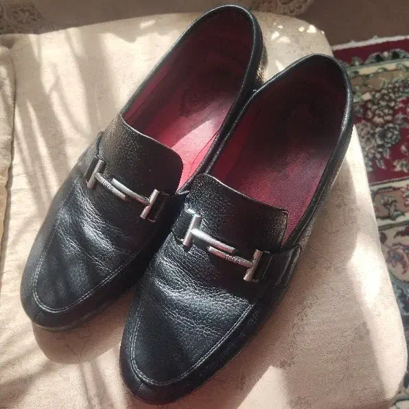 کفش|کیف، کفش، کمربند|بیرجند, |دیوار