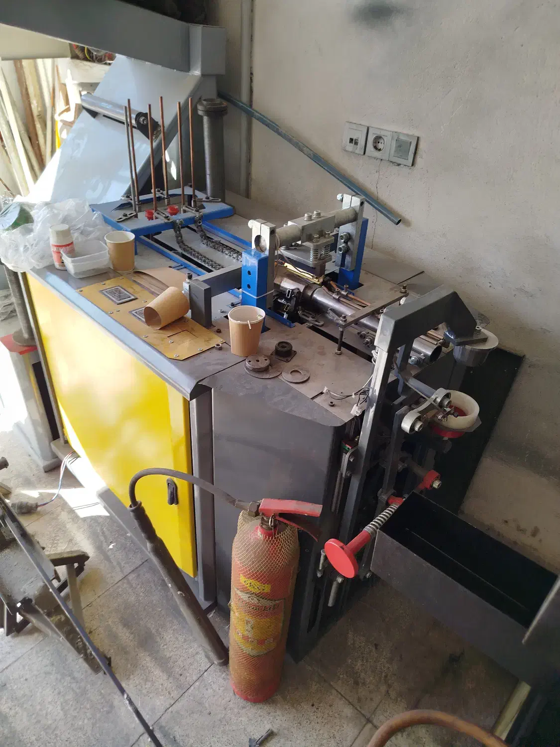 دستگاه تولید لیوان دوجداره ی اتومات|ماشین‌آلات صنعتی|کرج, اتحاد|دیوار