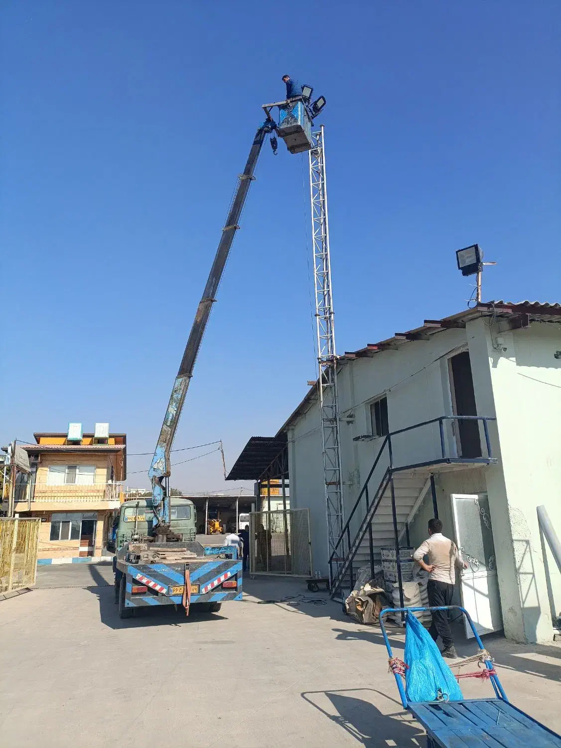 جرثقیل و بالابر|خدمات حمل و نقل|محمدیه-قزوین, |دیوار