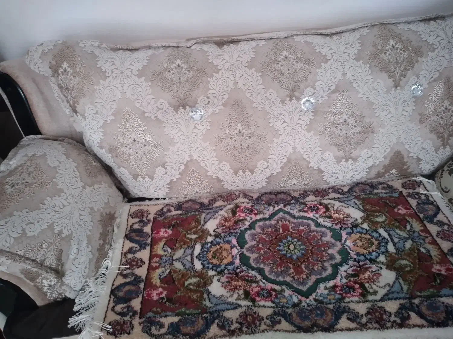 فرش رو مبلی|فرش|آذرشهر, |دیوار