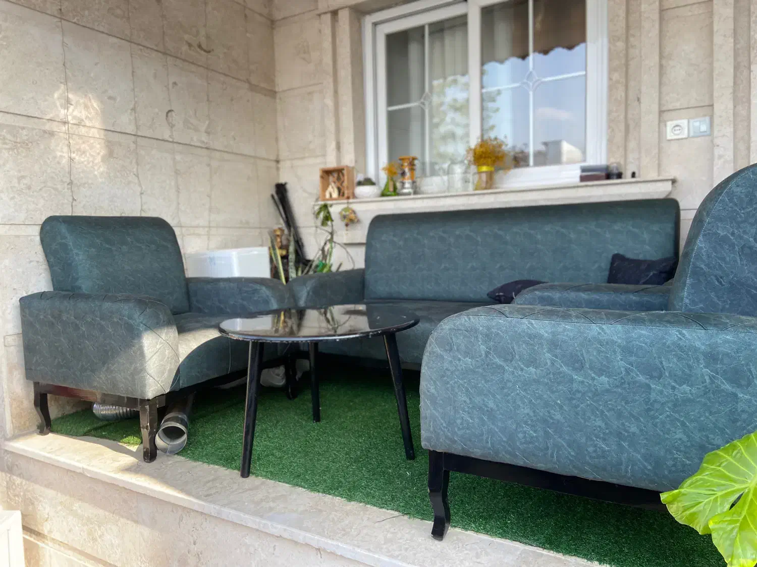 مبل پنج نفره|مبلمان خانگی و میز عسلی|رشت, یخسازی|دیوار