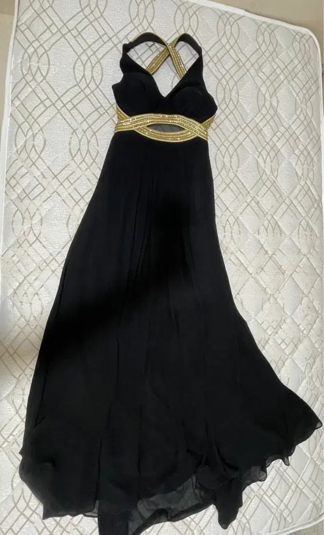 لباس مجلسی و مانتو|لباس|کاشان, دانش|دیوار