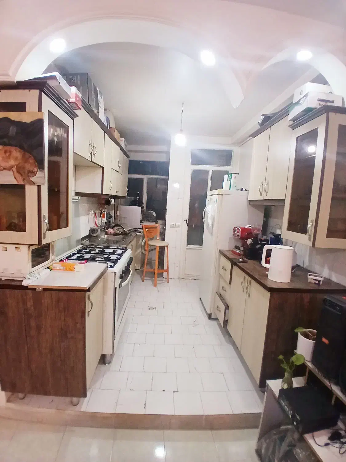 ۵۲ متر بر خیابان کمالی با پارکینگ