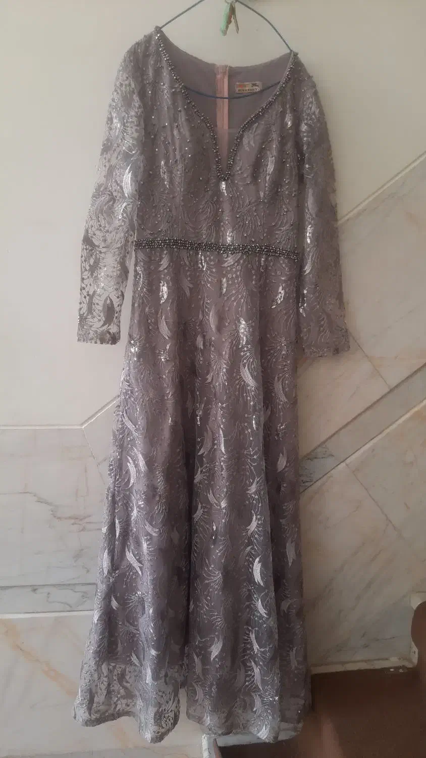 لباسهای مجلسی سالم و نو|لباس|نجفآباد, یزدانشهر|دیوار