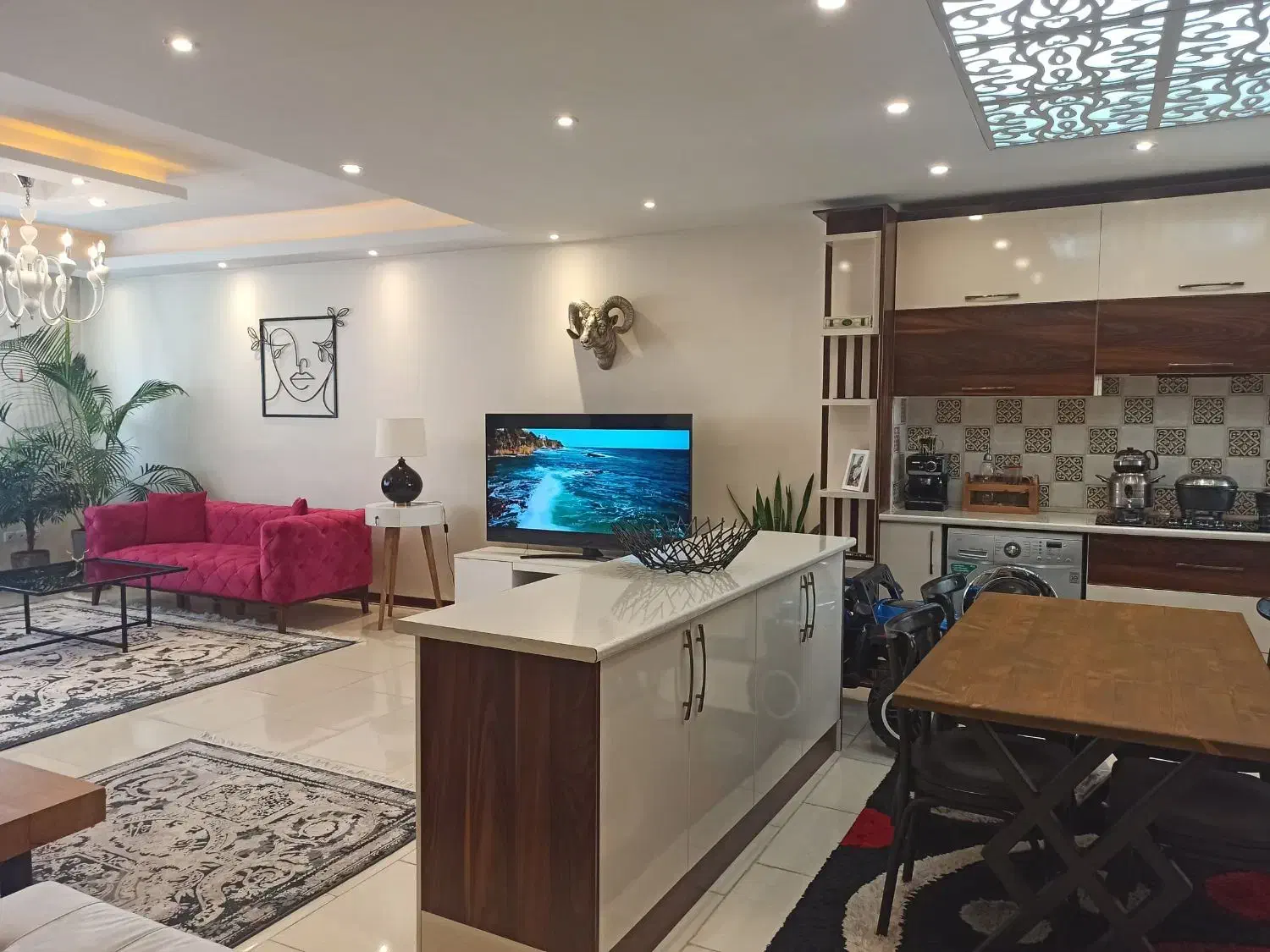 خواص ترین واحد طبقه اول با ۵۰ متر تراس،خ ولیعصر|فروش آپارتمان|پردیس, فاز ۸|دیوار