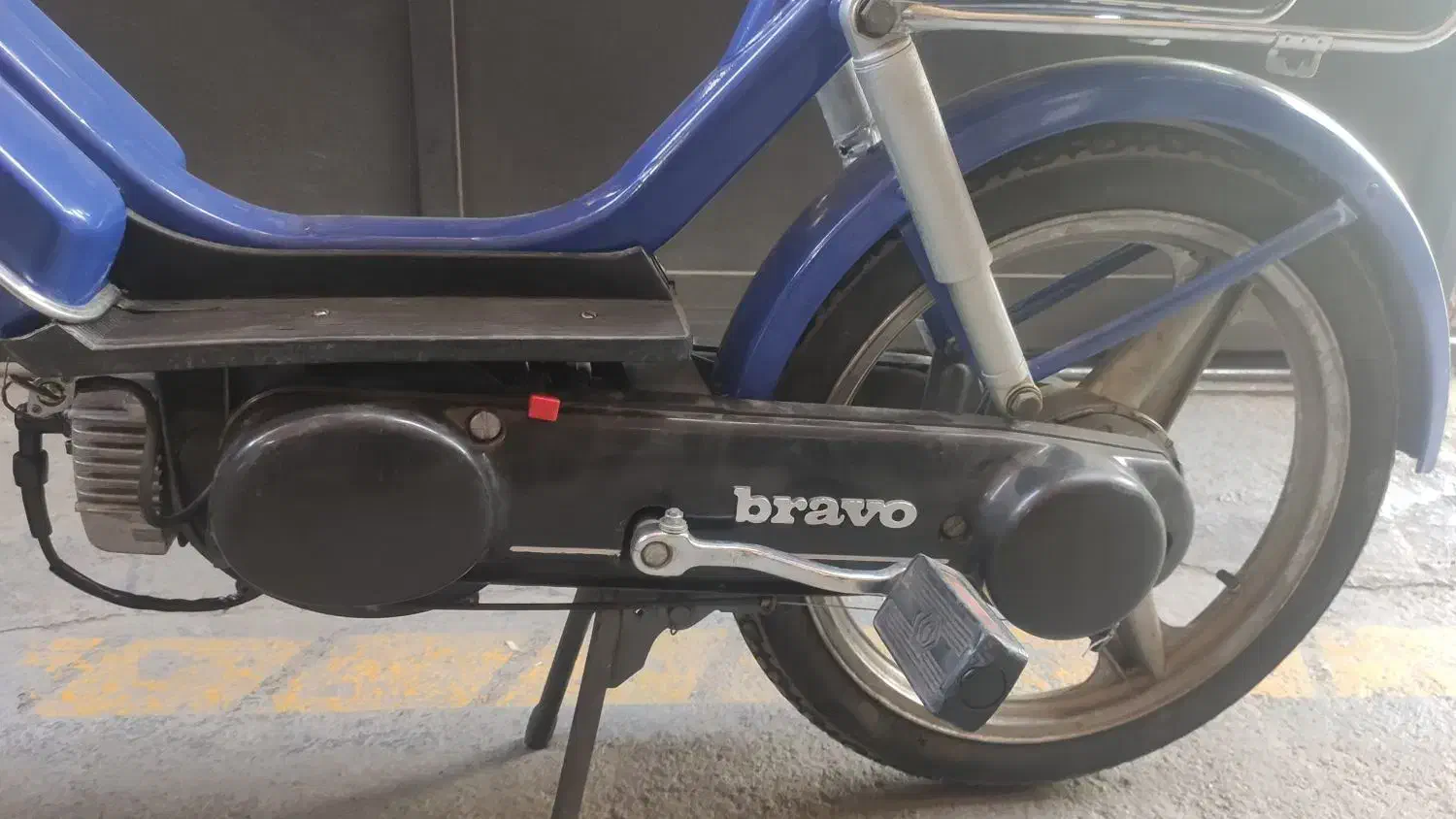 موتورسیکلت براوو|موتورسیکلت|تهران, حصارک|دیوار