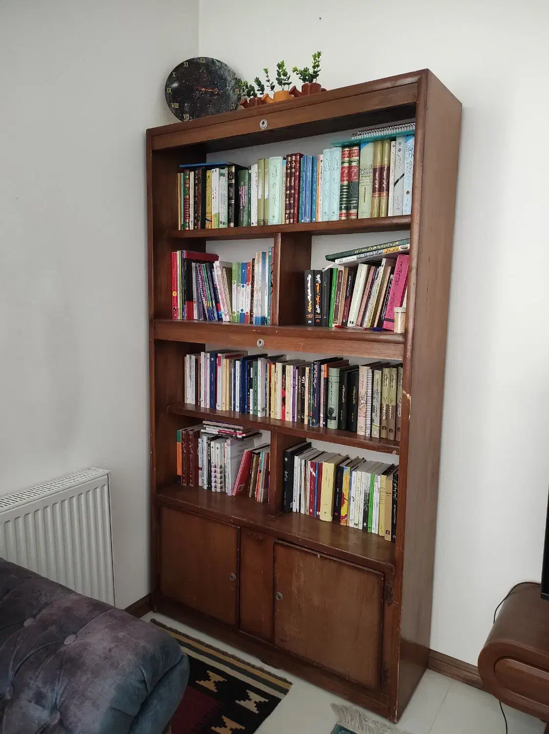 کتابخانه|کتابخانه، شلف، قفسه‌های دیواری|شیراز, پودنک|دیوار