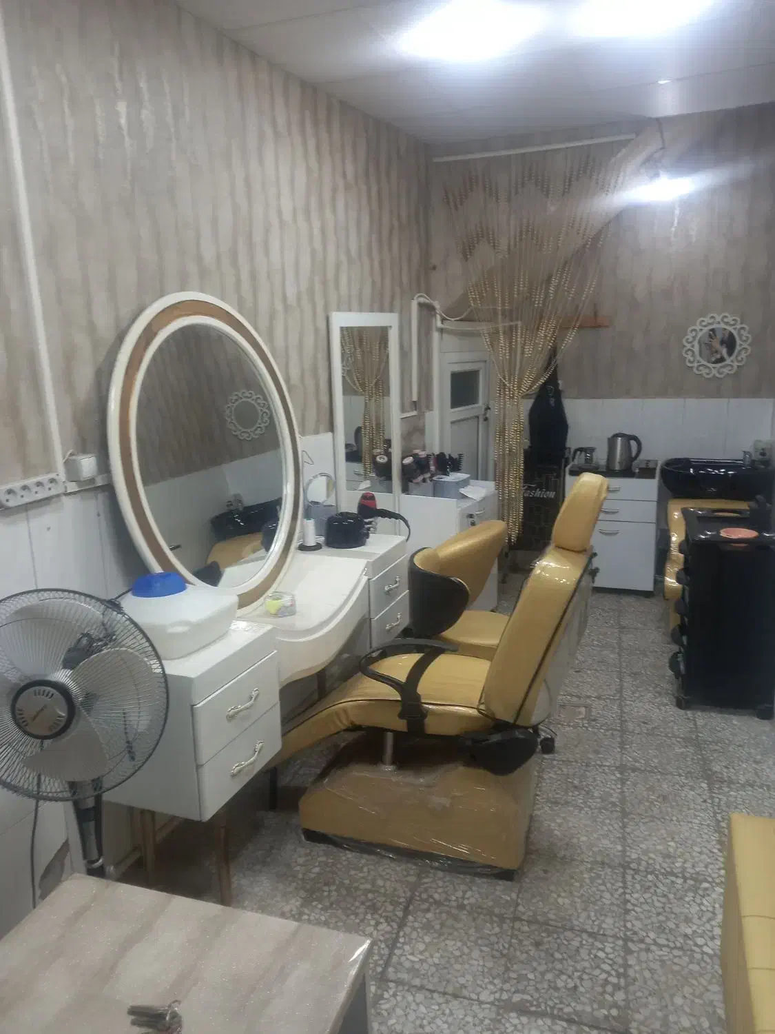 ساعت کاری ۹/۳۰تا۲۰|خدمات آرایشگری و زیبایی|رشت, سلیمانداراب|دیوار