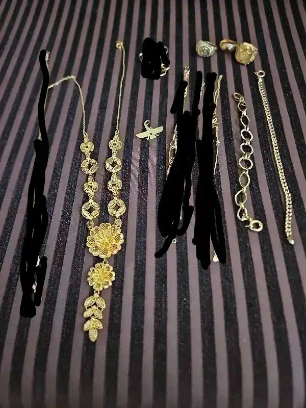 فروش فوری ۲۵۰ بالای تابلو تا شنبه|جواهرات|کازرون, |دیوار