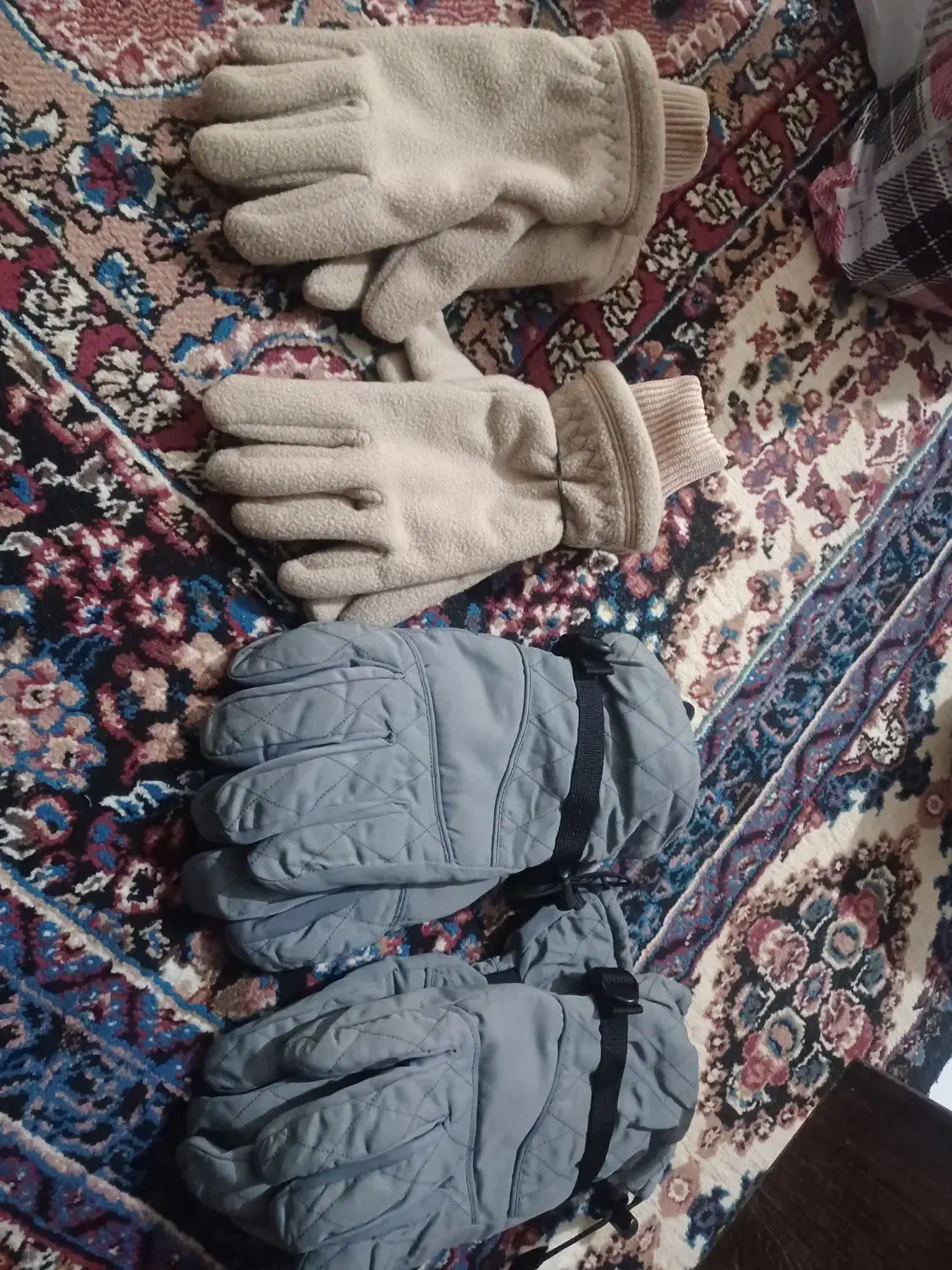 کلاه پشمی.دستکش اندیکا|لباس|اندیکا, |دیوار