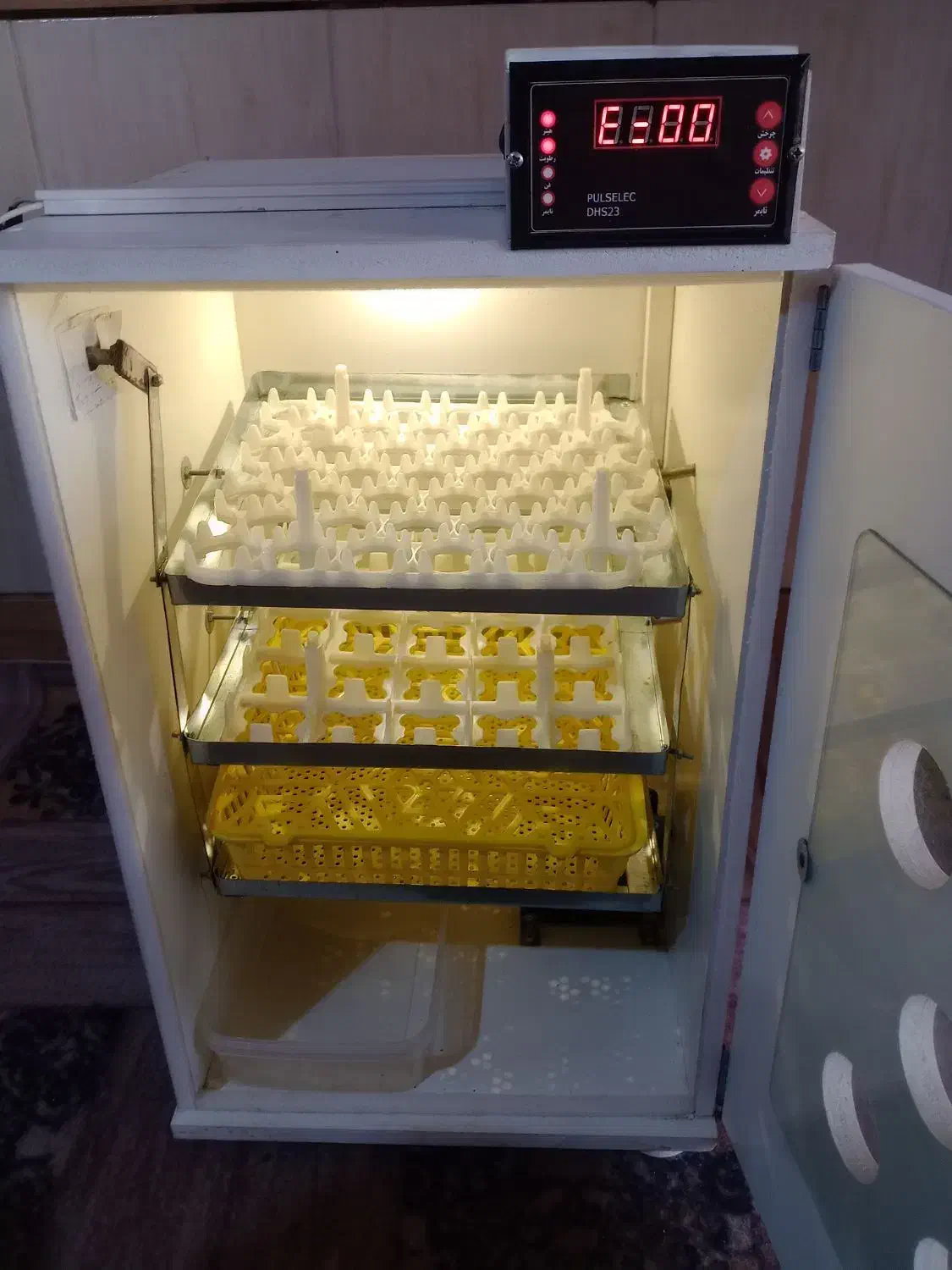دستگاه جوجه کشی 126تای|لوازم جانبی حیوانات|شیراز, گچی|دیوار
