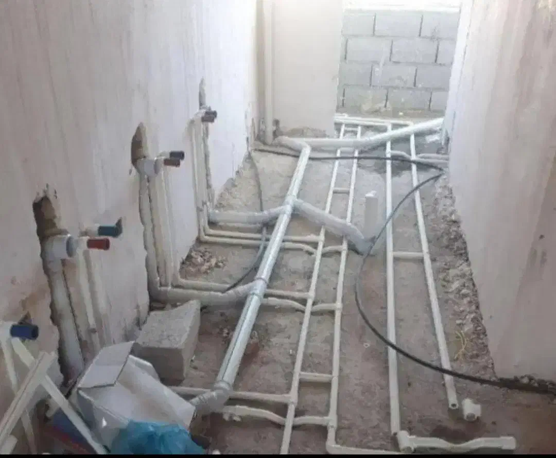 لوله کشی وبرقکاری پ ی ک ور|خدمات پیشه و مهارت|زهک, |دیوار