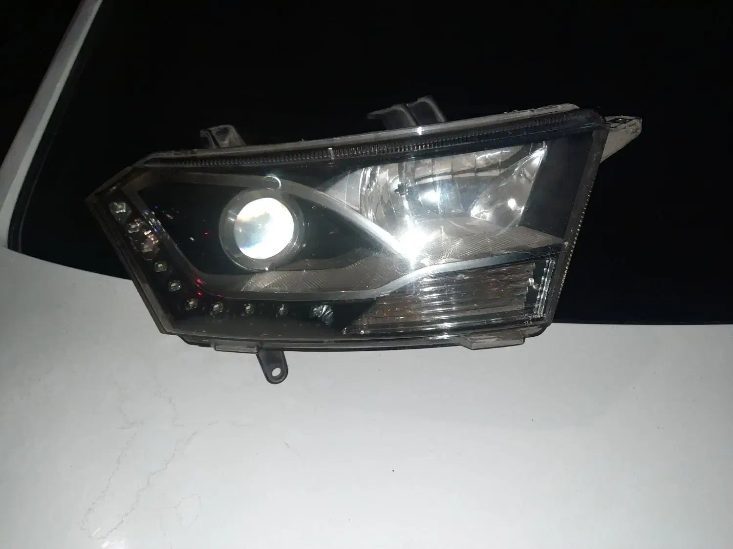 چراغ جلو سمت شاگرد دنا|قطعات یدکی و لوازم جانبی|کرج, شهرک بنفشه|دیوار