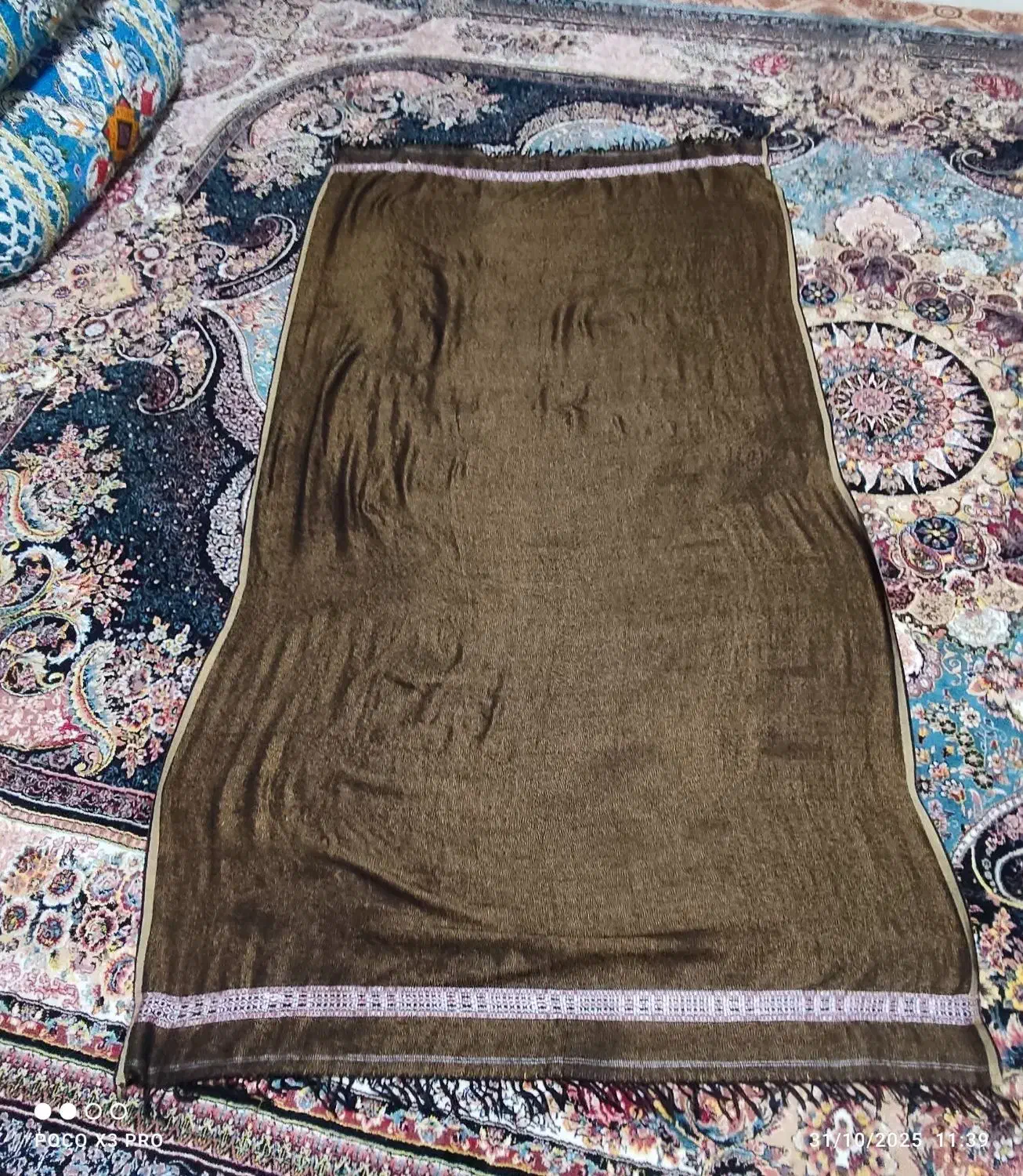 لونگ.کیس|لباس|خاش, |دیوار