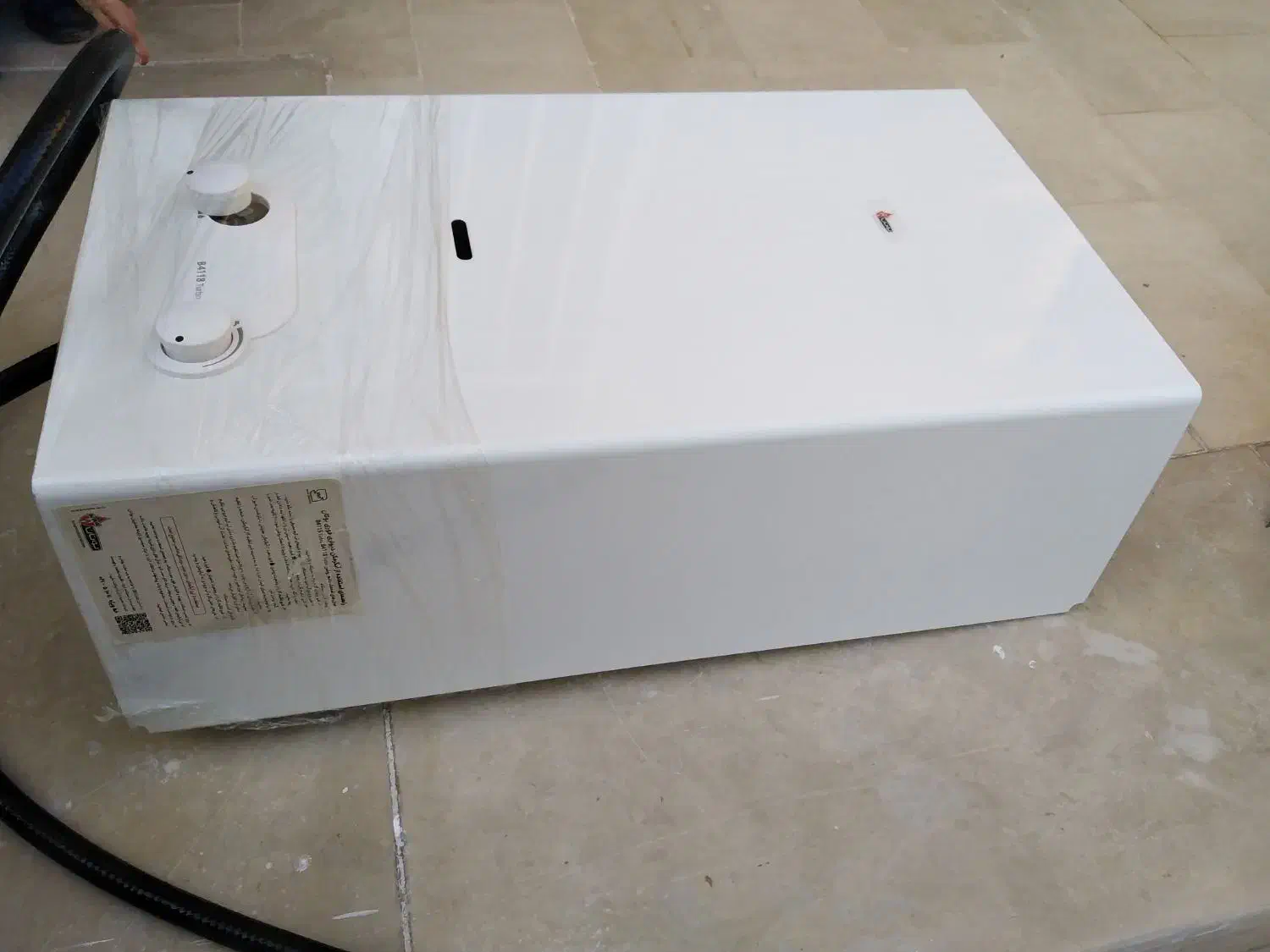 آبگرمکن بوتان|آبگرمکن، پکیج، شوفاژ|شاهینشهر, شهرک هشت بهشت|دیوار