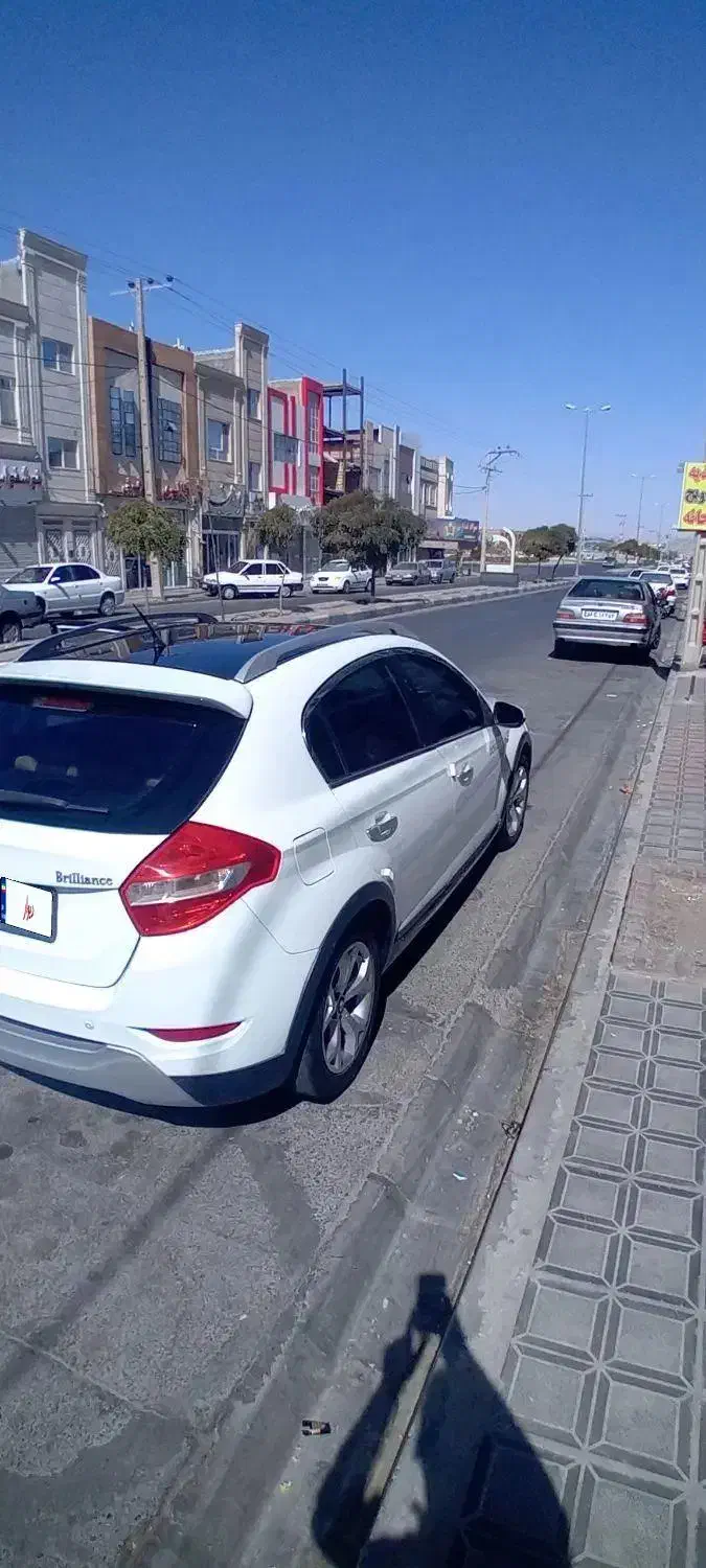 برلیانس کراس|خودرو سواری و وانت|بیرجند, |دیوار