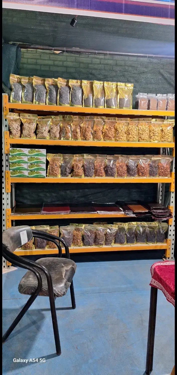 فروشنده|استخدام خدمات فروشگاه و رستوران|زبرخان, |دیوار