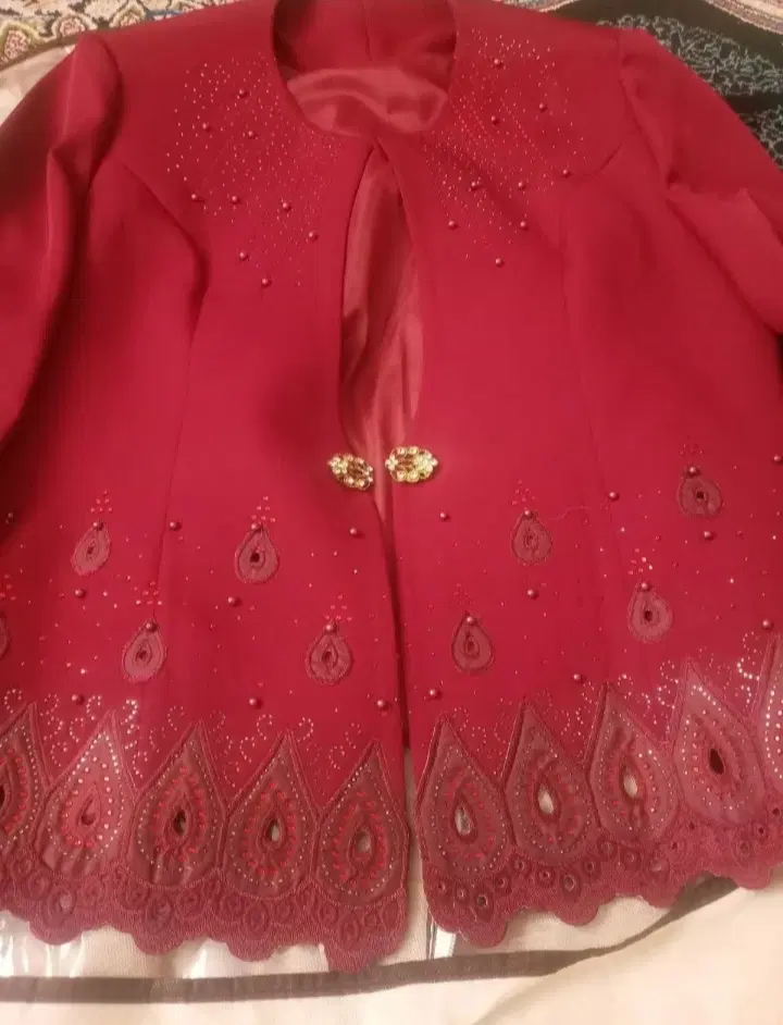 کت .|لباس|سمنان, |دیوار
