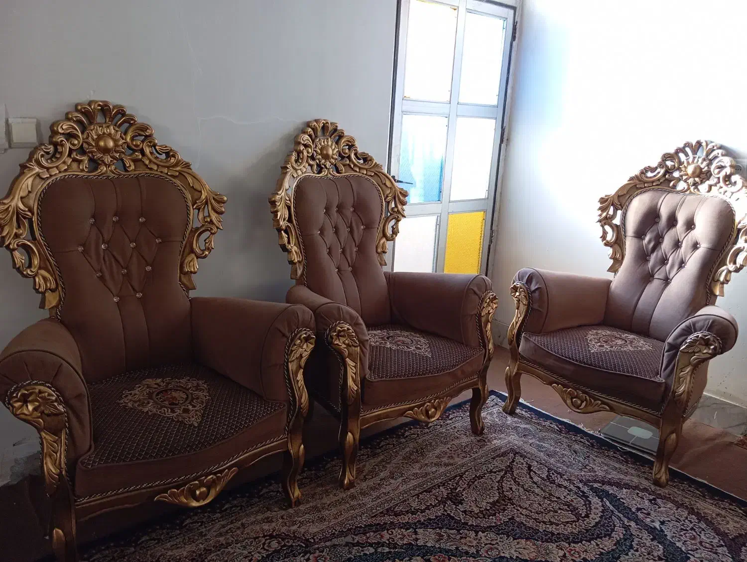 مبل سلطنتی9نفره|مبلمان خانگی و میز عسلی|ابریشم, |دیوار