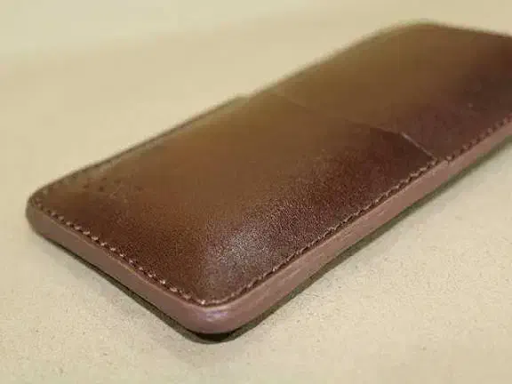 کیف گمشده قهوه ای سوخته|اشیا|فردوسیه, |دیوار