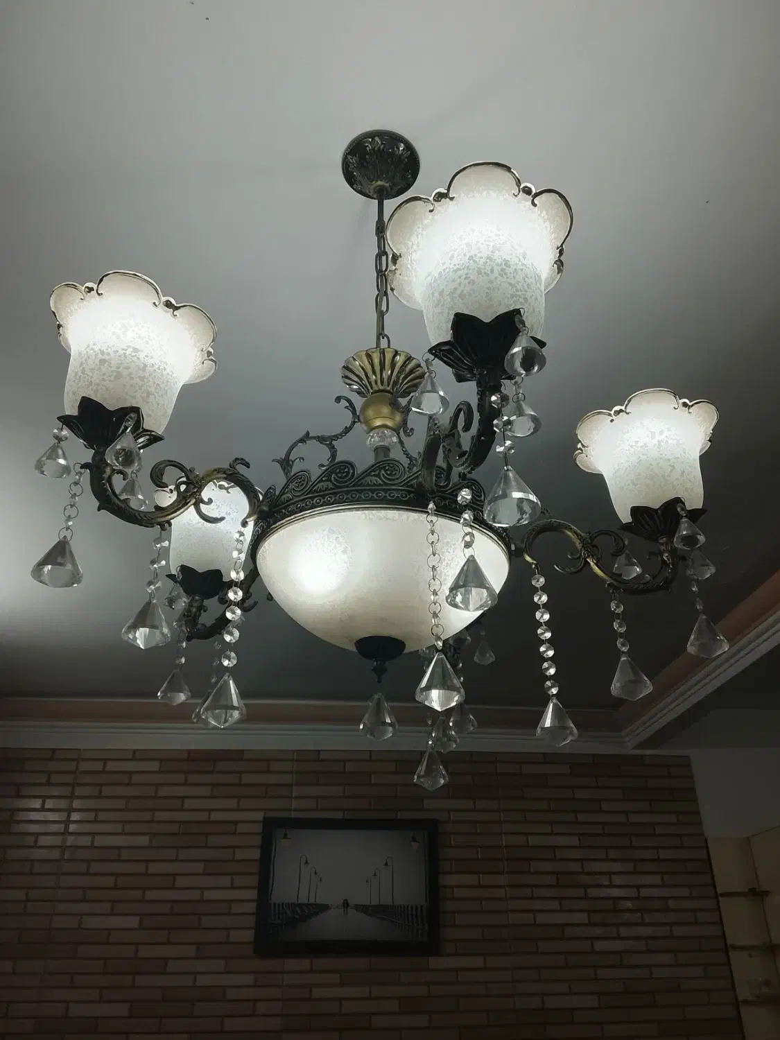 لوستر|لوستر و چراغ آویز|پاکدشت, پاکدشت (مامازند)|دیوار