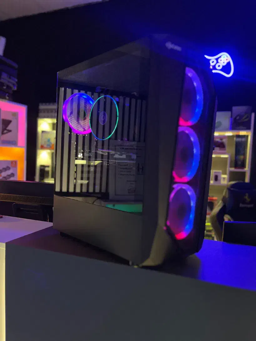 کیس گیمنگ‌ و رندرینگ اقتصادی|رایانه رومیزی|تهران, شهرک چیتگر|دیوار