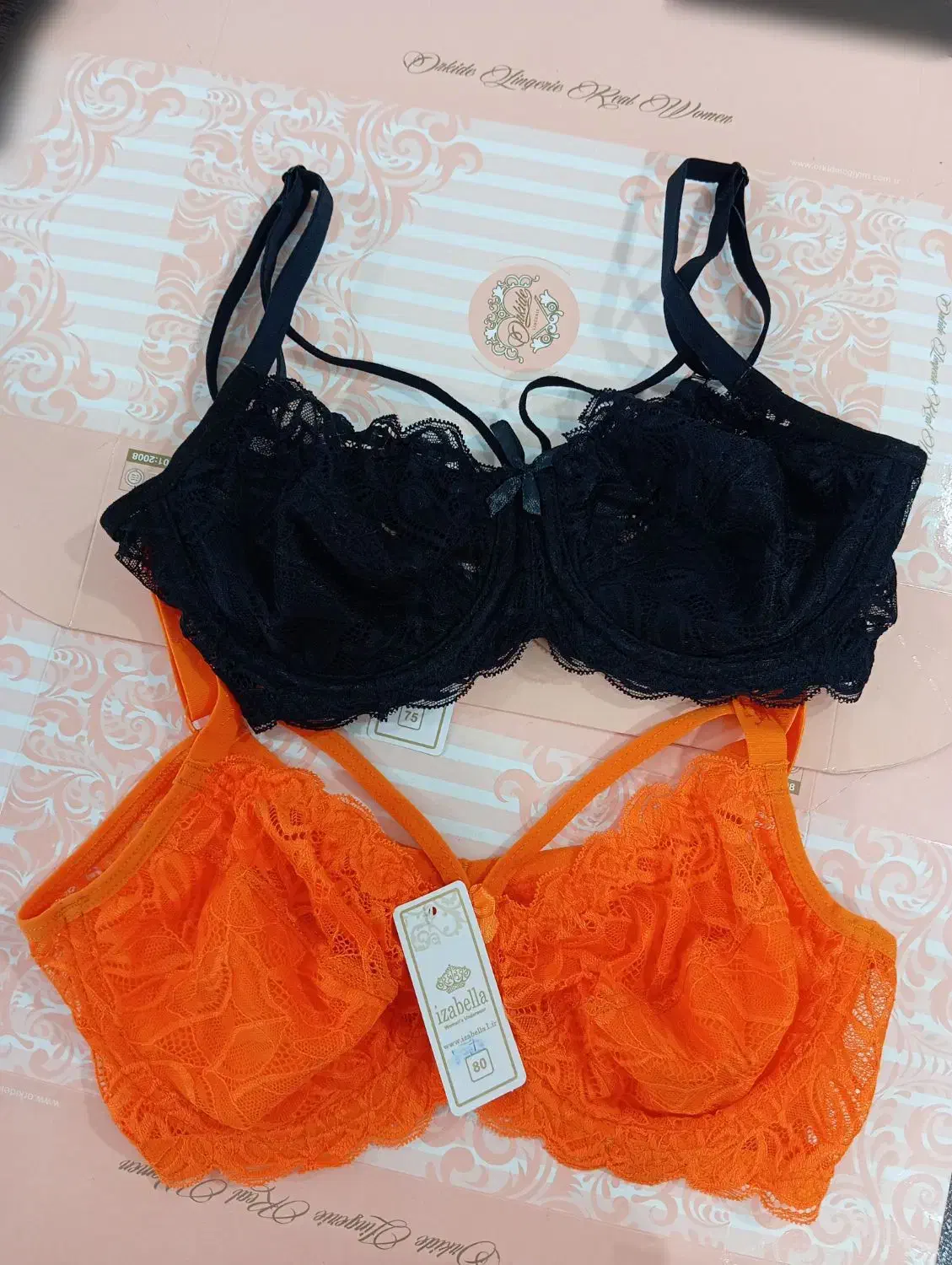 انواع ست ( سوتین تک، لباس خواب)|لباس|خرم‌آباد, |دیوار