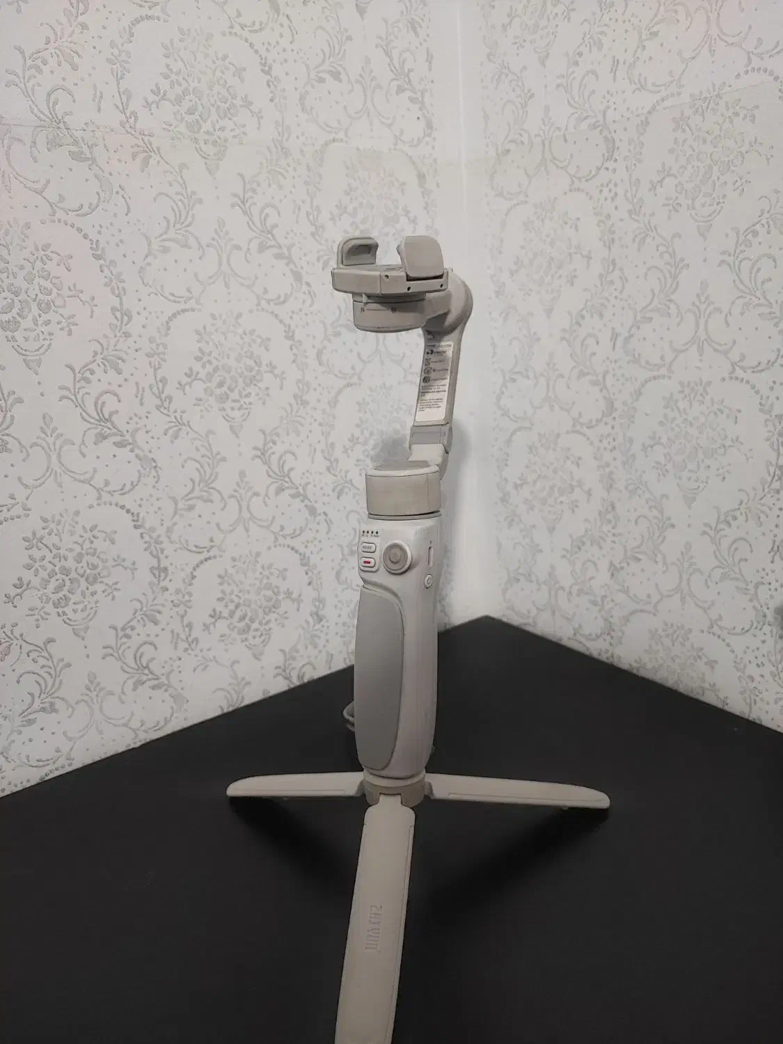 گیمبال موبایلی ژیون q4|لوازم جانبی موبایل و تبلت|تویسرکان, |دیوار