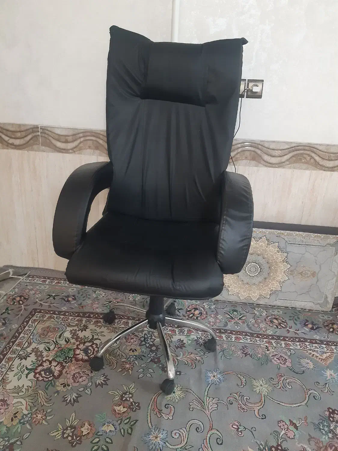 صندلی مدیریتی سالم وبزرگ|مبلمان اداری|ورامین, ریحان آباد|دیوار