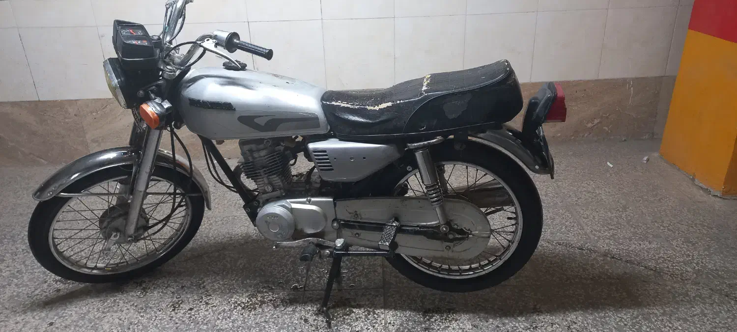 موتور ۱۲۵ مدل ۸۵|موتورسیکلت|فولادشهر, مسکن مهر فولادشهر|دیوار