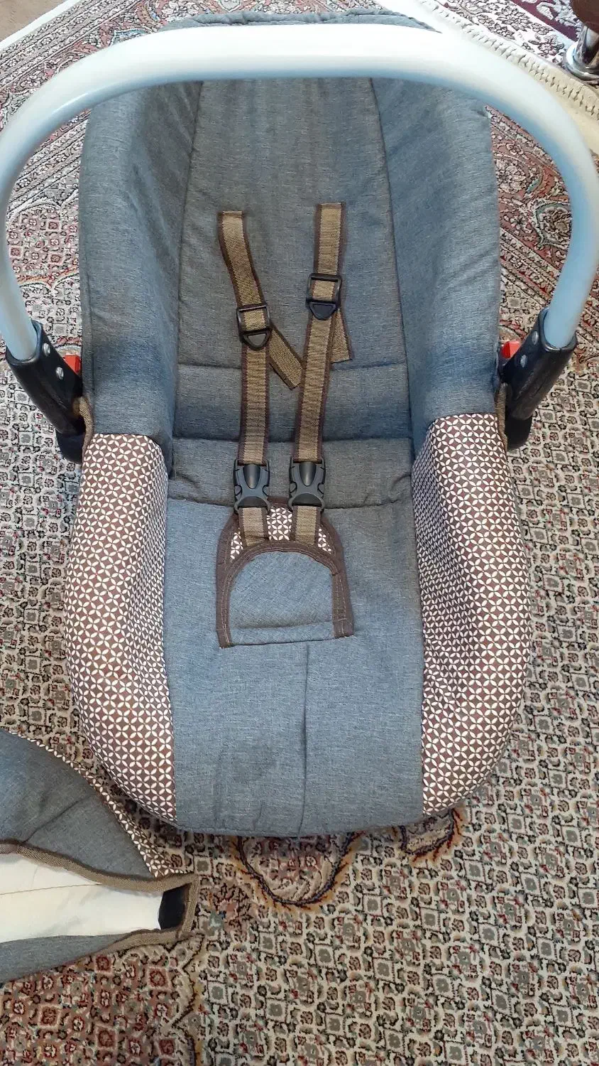 کریر نووروروک|کالسکه و لوازم جانبی|مرند, |دیوار