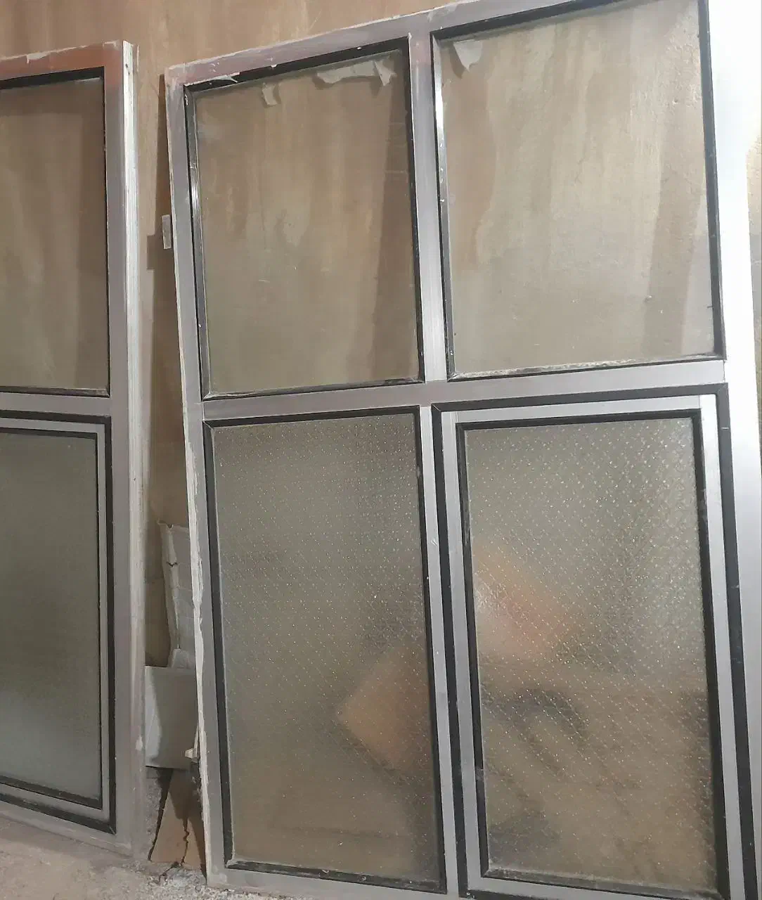 پنجره آلومینیوم سالم وقابل استفاده|مصالح و تجهیزات ساختمان|قم, نخودی|دیوار