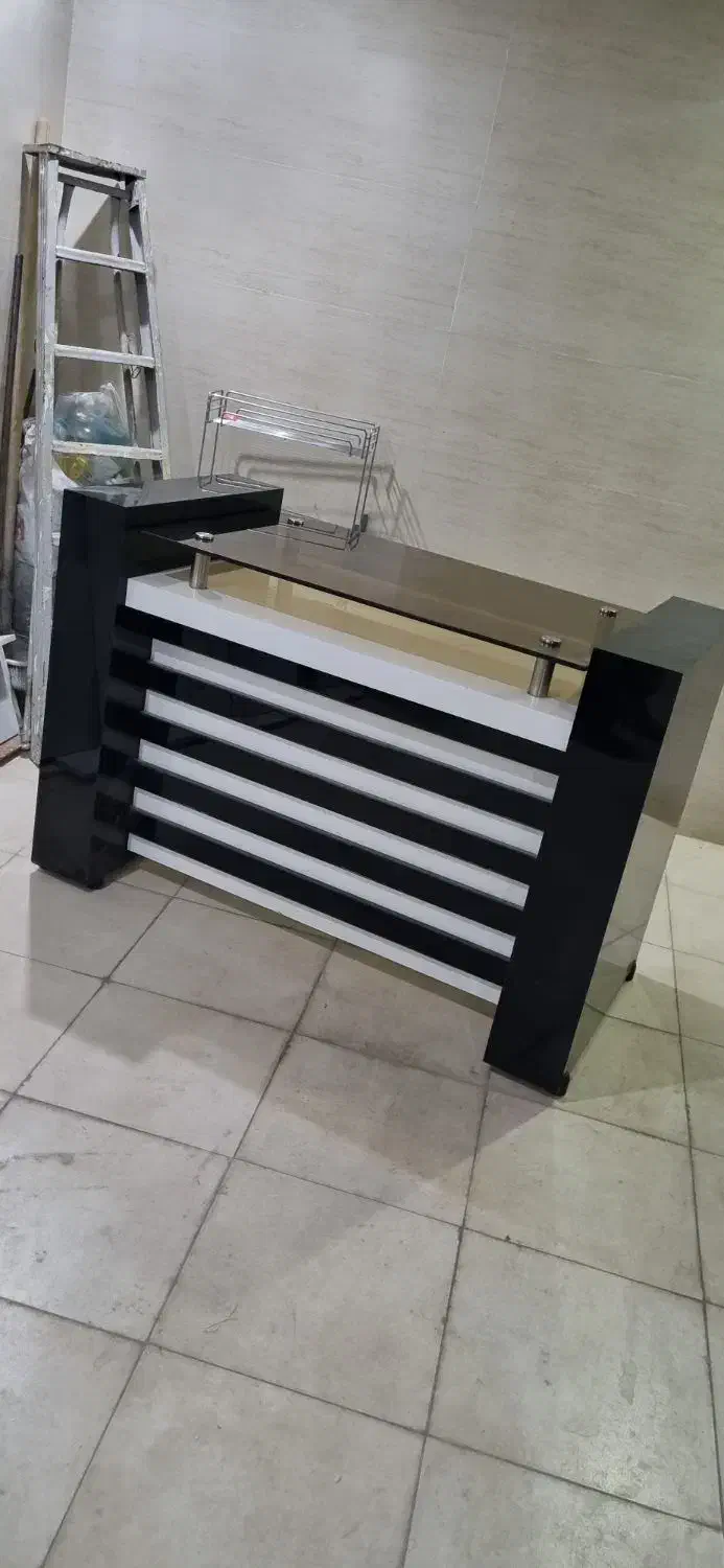 میز جزیره تمام هایگلاس|مبلمان اداری|زاهدان, |دیوار