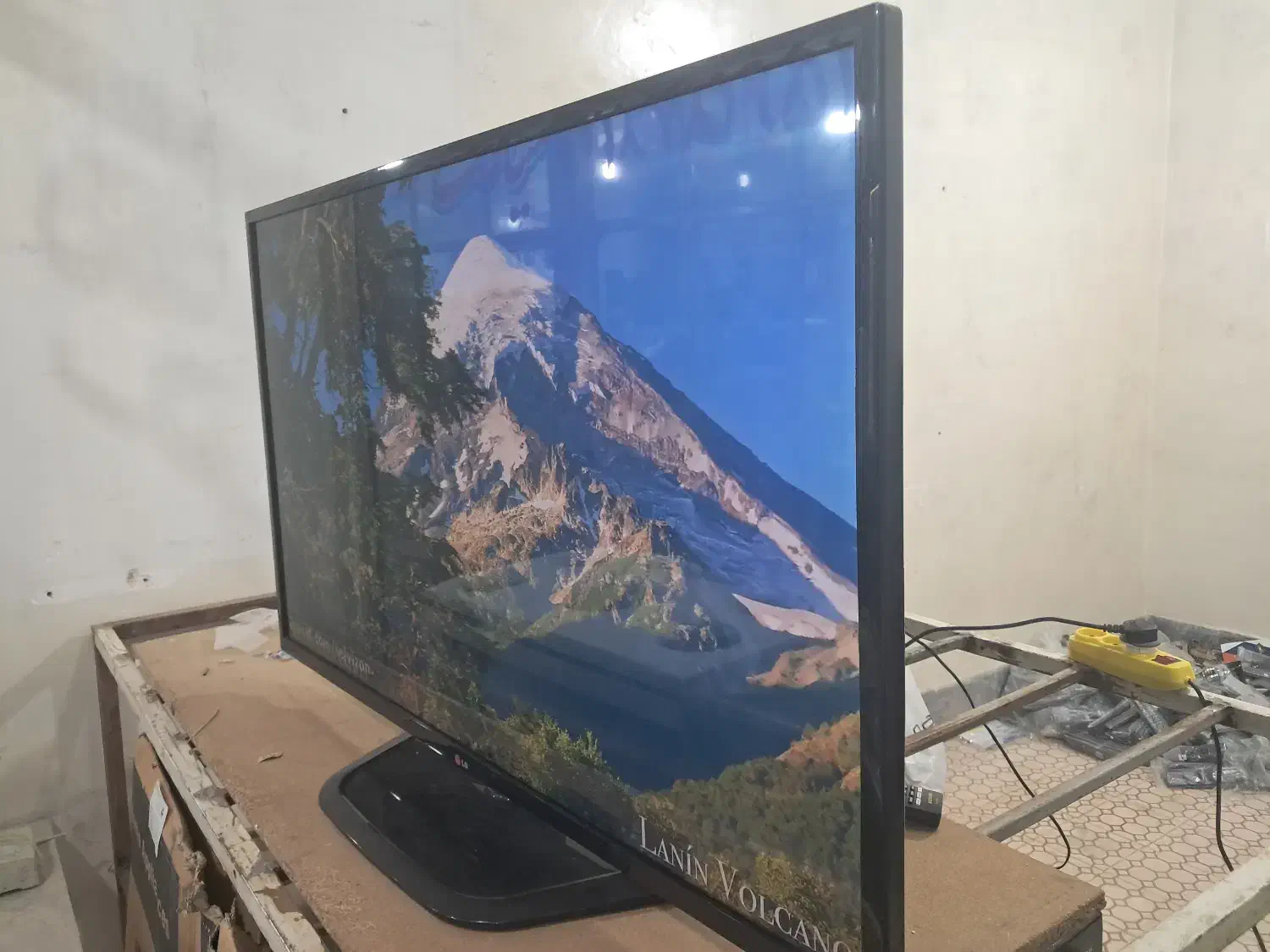 ال ای دی۴۷|تلویزیون و پروژکتور|کامیاران, |دیوار