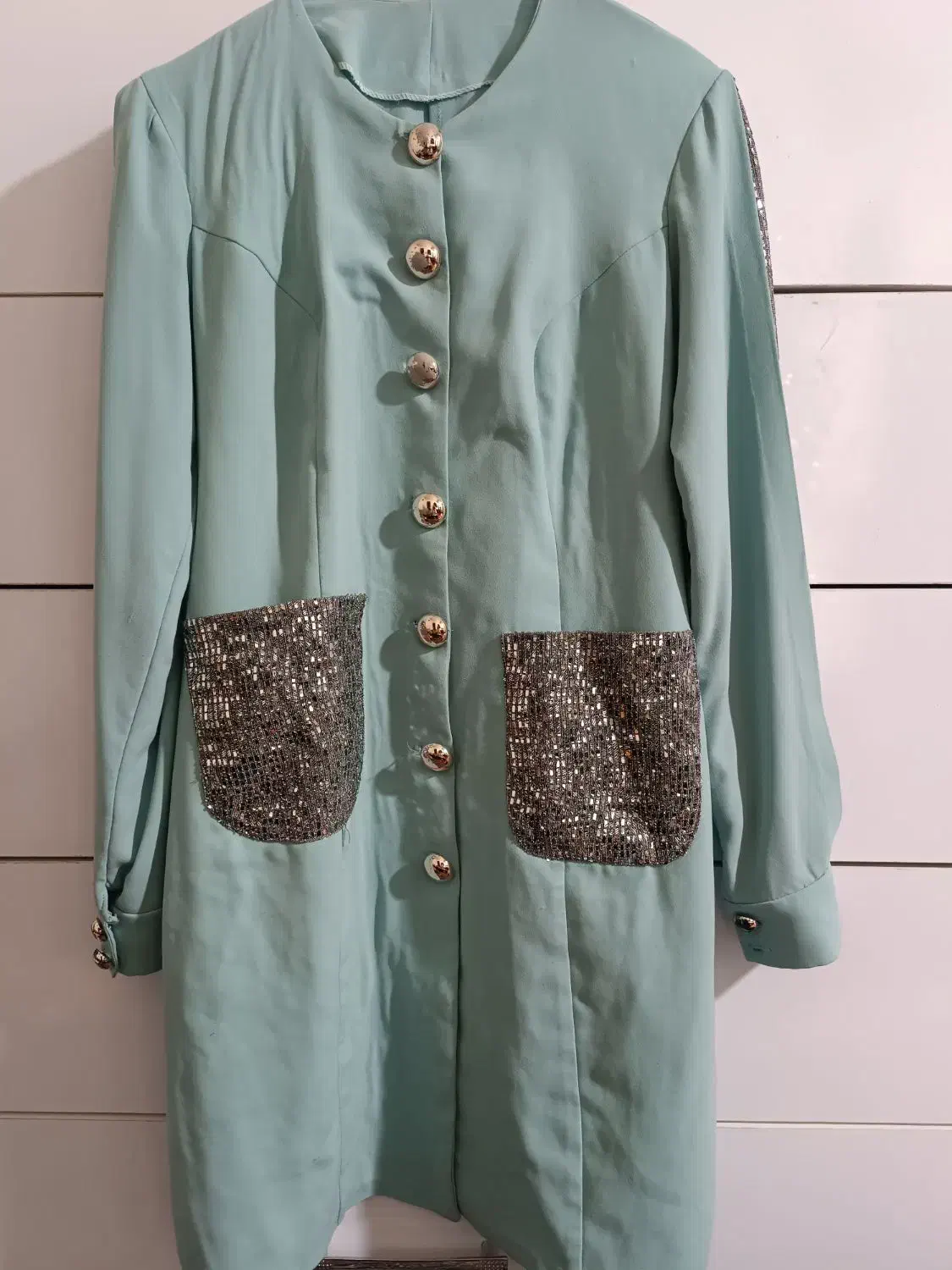 مانتو|لباس|مشهد, کوشک مهدی|دیوار