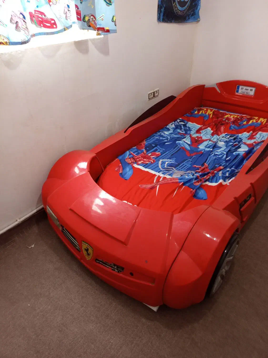 تخت خواب طرح ماشین|تخت و صندلی بچه|خرم‌آباد, |دیوار