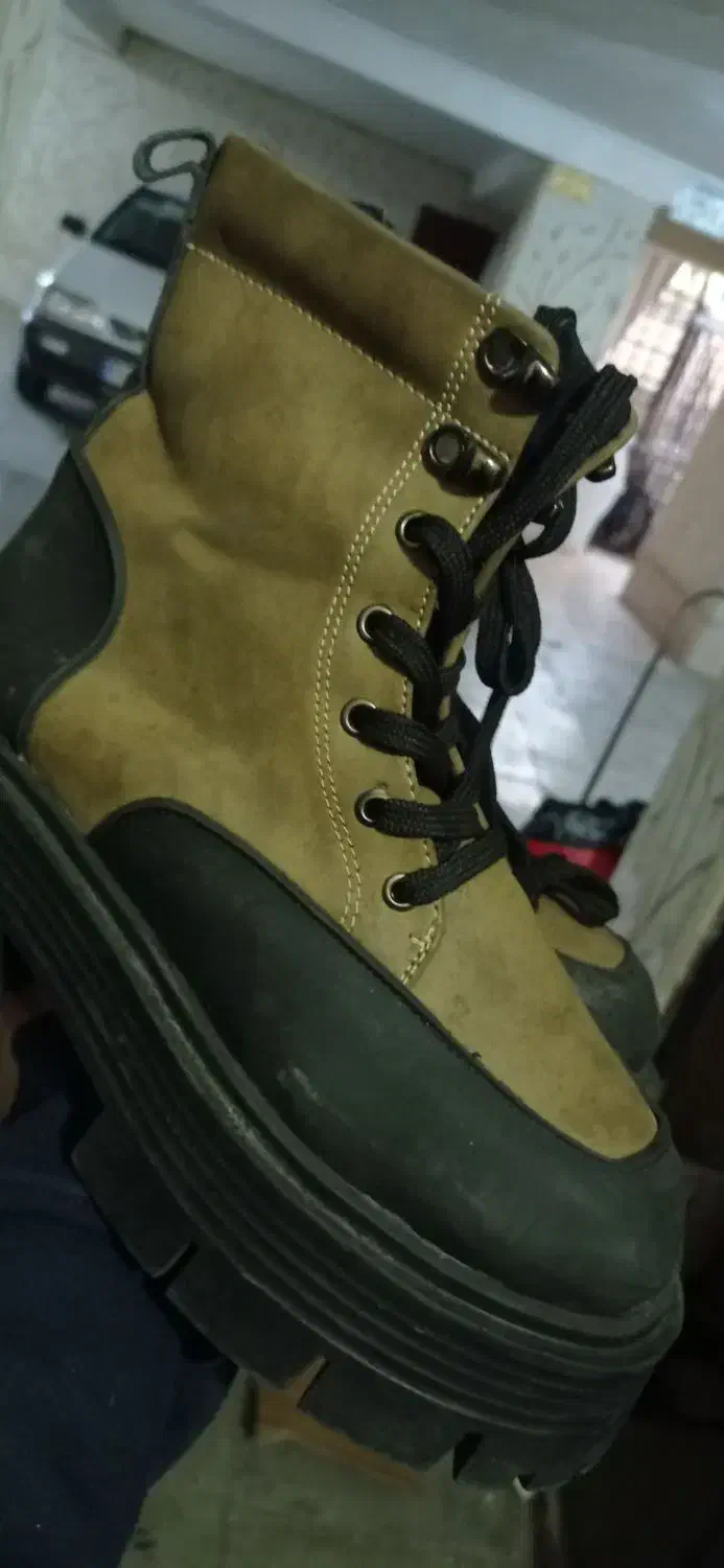 نیم بوت سایز ۳۸ در حد نو ۳۰۰|کیف، کفش، کمربند|هشتگرد, شهرک ولیعصر (مهستان)|دیوار