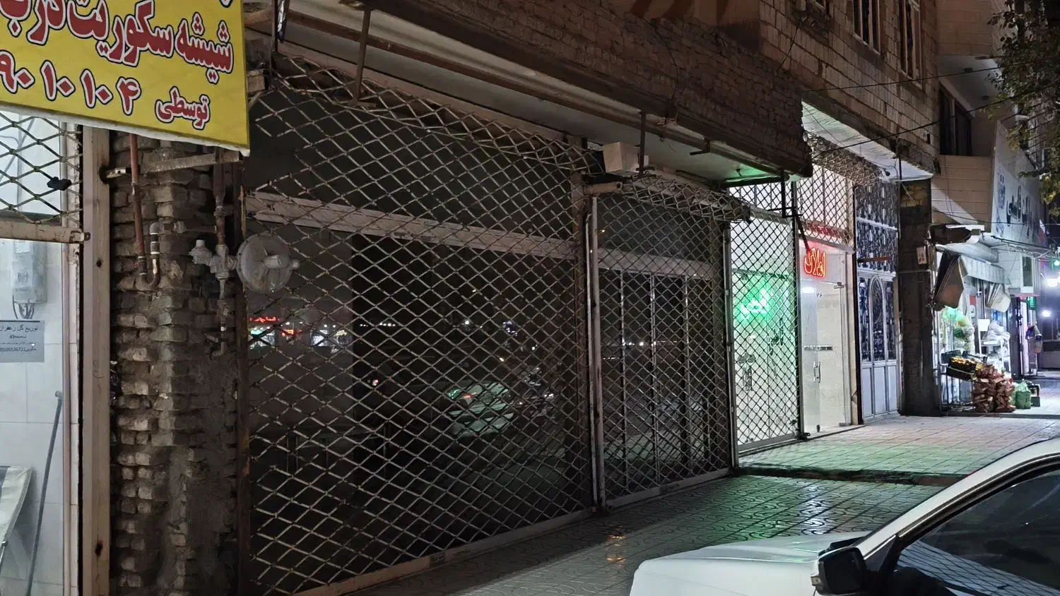 اجاره مغازه 150متری حاشیه بلوار شاهنامه|اجارهٔ مغازه و غرفه|مشهد, چهاربرج|دیوار