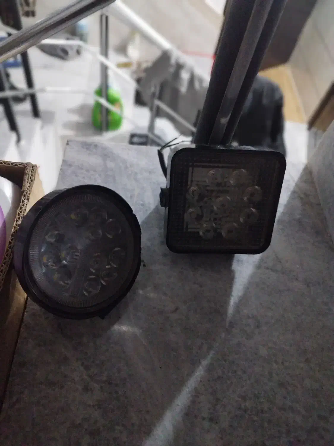 چراغ پشت کامیونت.کامیون.تریلی..ترو تمیز|قطعات یدکی و لوازم جانبی|قروه, |دیوار